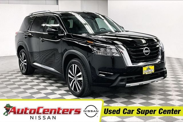2025 Nissan Pathfinder Platinum 4WD's photo