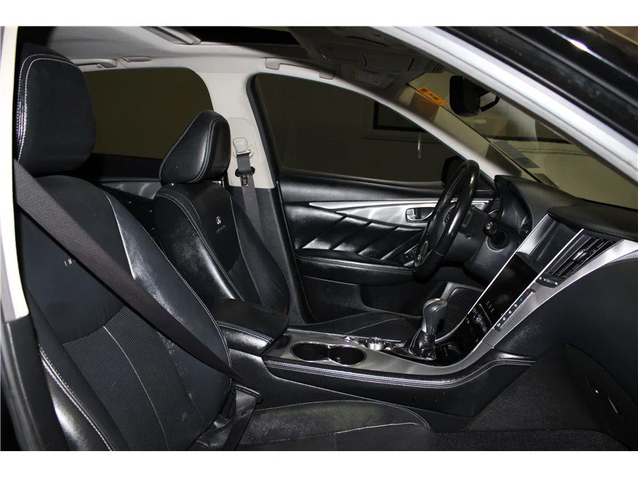 Used 2014 Black Obsidian INFINITI Premium image 23