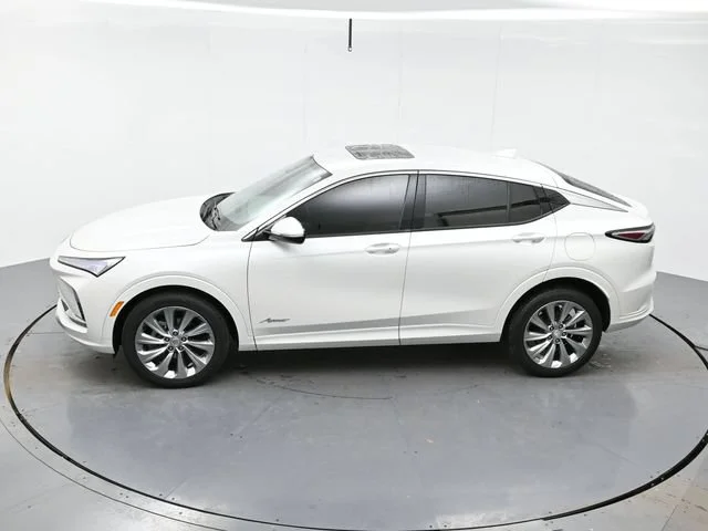 Used 2024 White Frost Tricoat Buick Avenir image 36