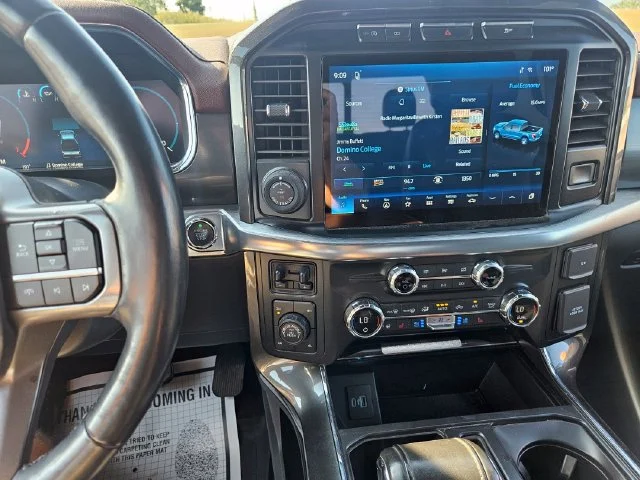 Used 2021 Black Ford Lariat image 17
