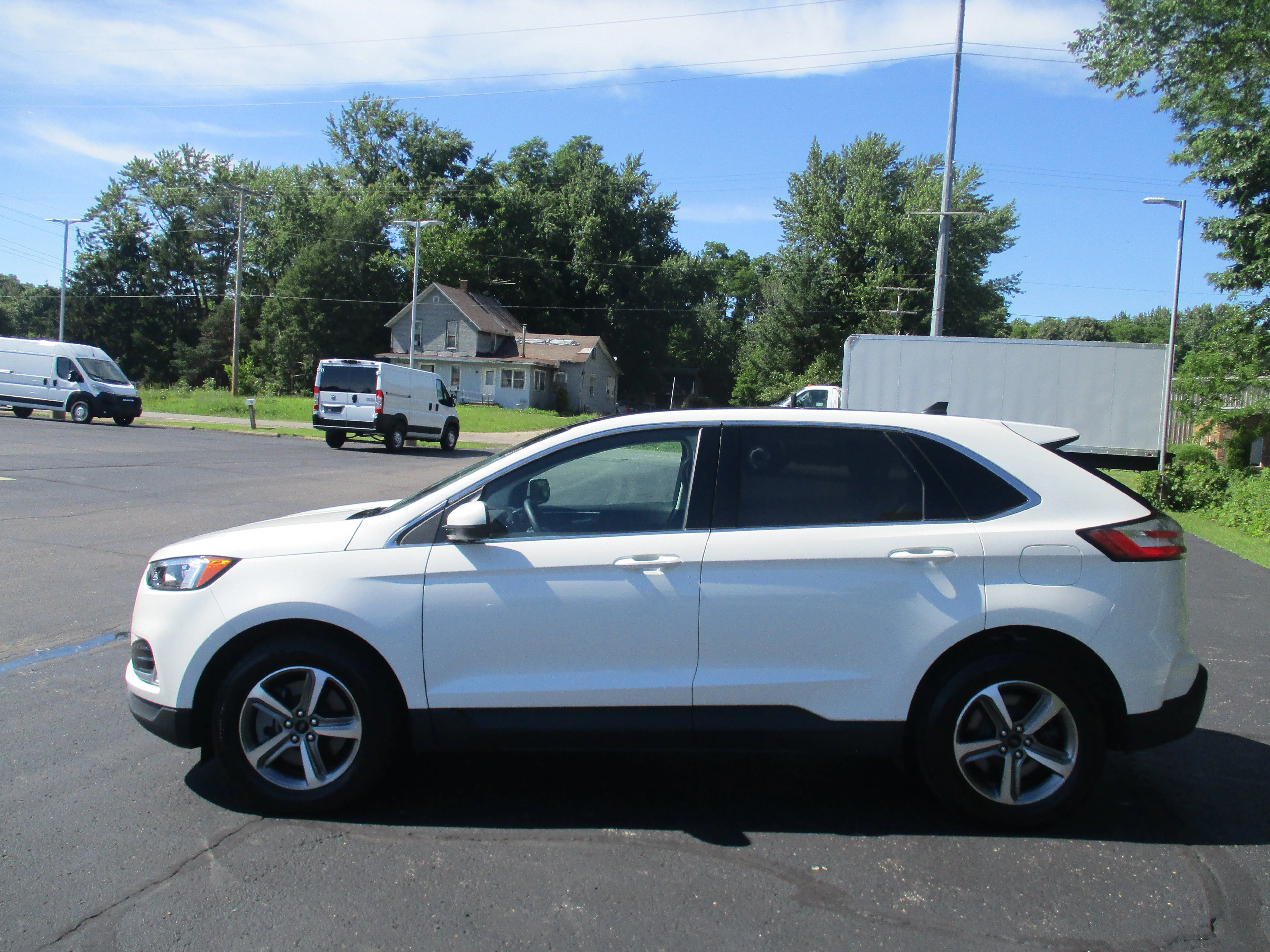 Used 2023 Star White Metallic Tri-Coat Ford SEL image 62