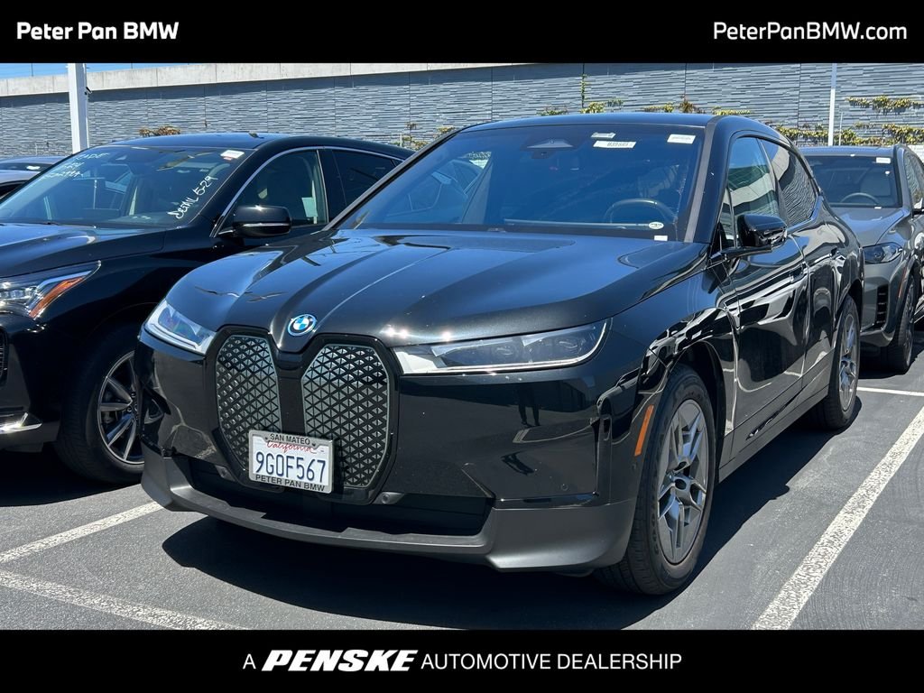 2023 BMW iX xDrive50's photo