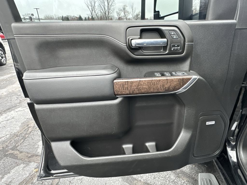 2022 GMC SIERRA HD - Image 18