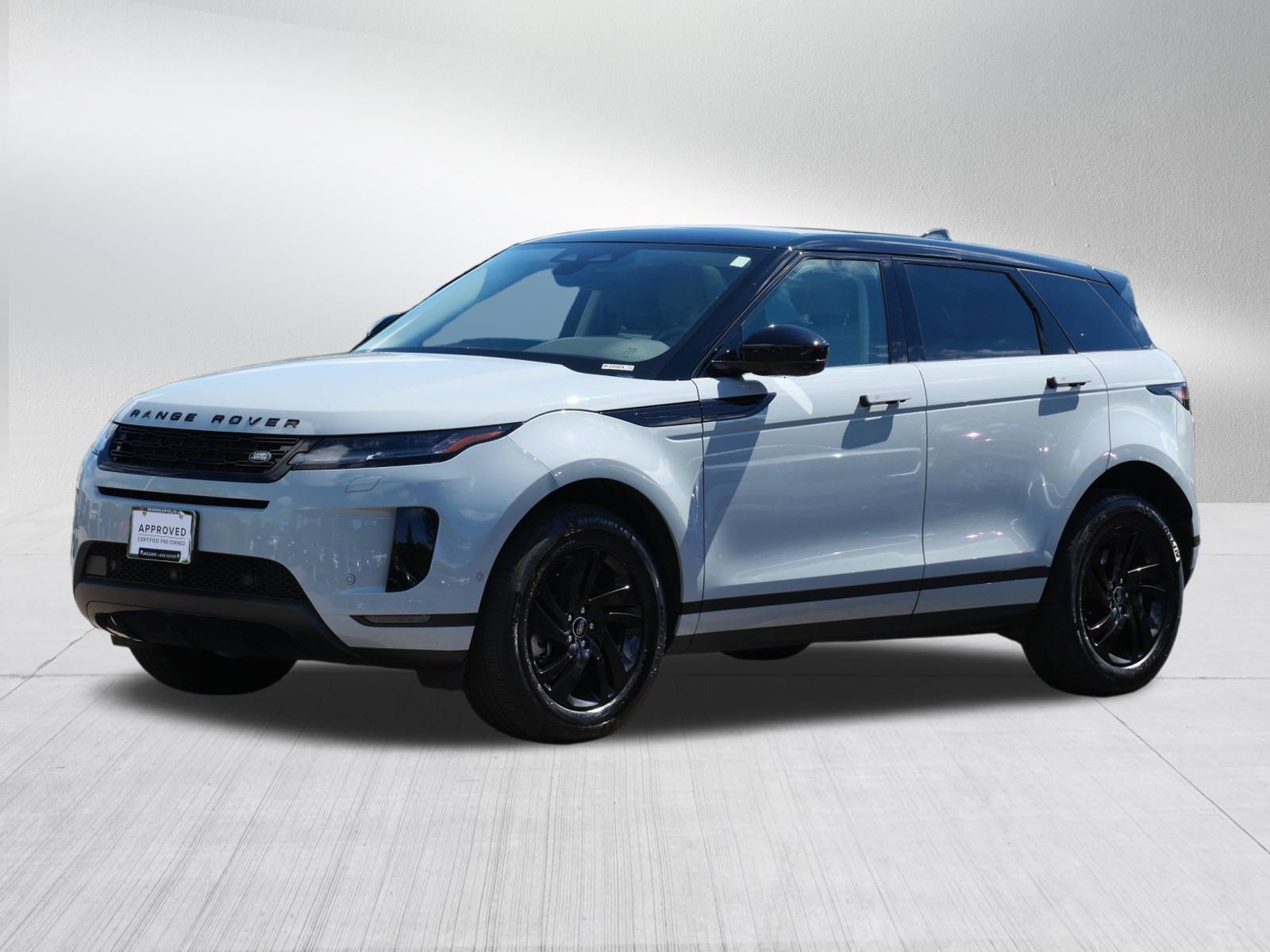2024 Land Rover Range Rover Evoque S's photo