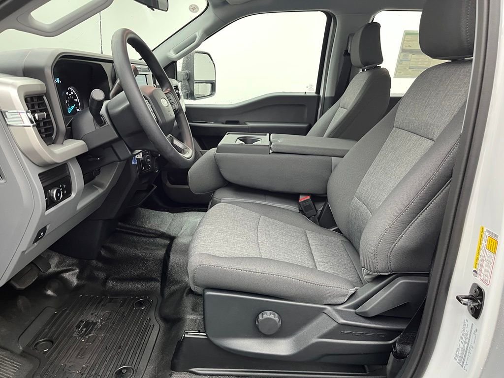 New 2026 White Ford XL image 23