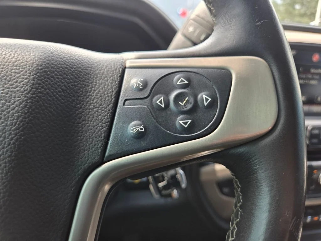 Used 2015 Black GMC Denali image 14