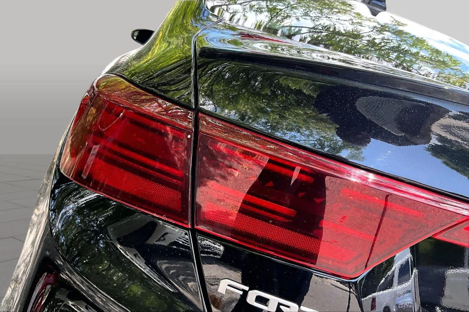 Used 2023 Aurora Black Kia GT-Line image 28
