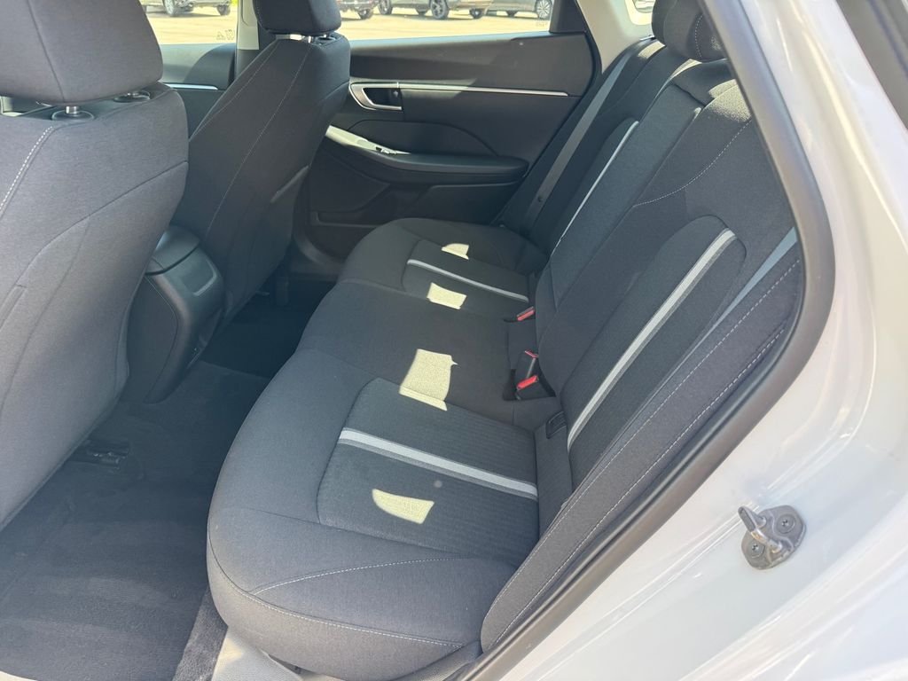 Used 2024 White Hyundai SEL image 14