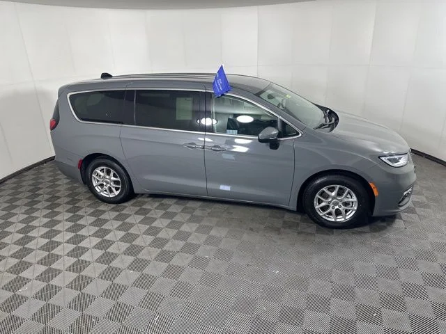 Certified 2023 Chrysler Pacifica Touring L with VIN 2C4RC1BGXPR581540 for sale in Shakopee, Minnesota
