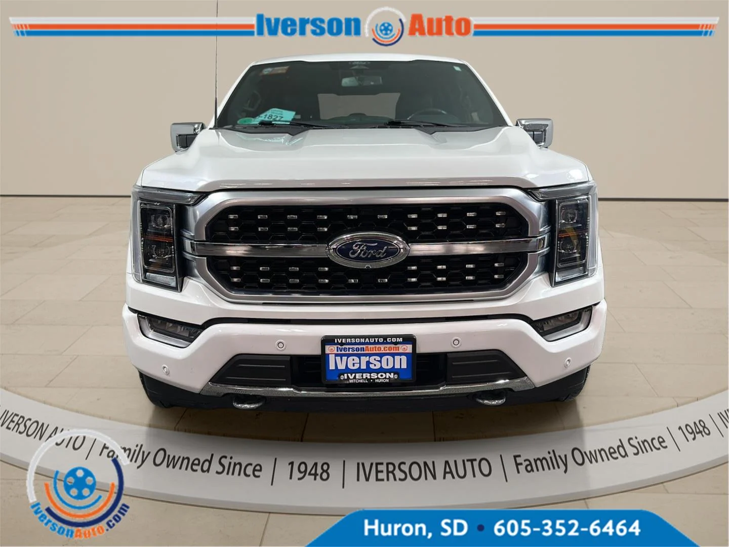 Used 2022 Star White Metallic Tri-Coat Ford Platinum image 2