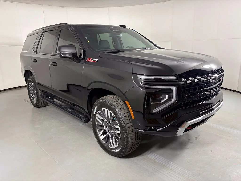 New 2027 Black Chevrolet Z71 image 2