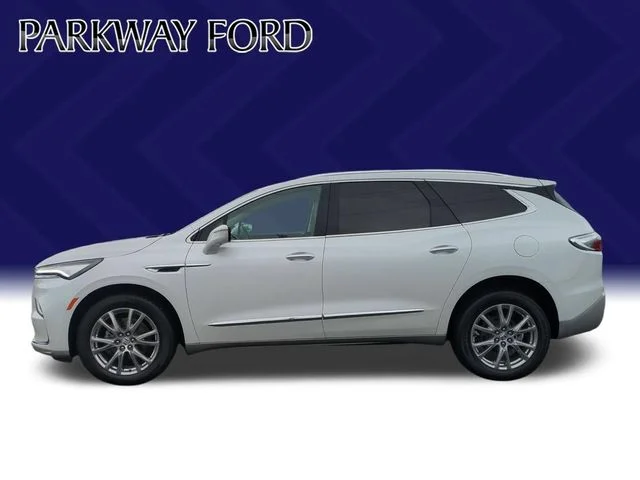 Used 2024 White Buick Essence image 2