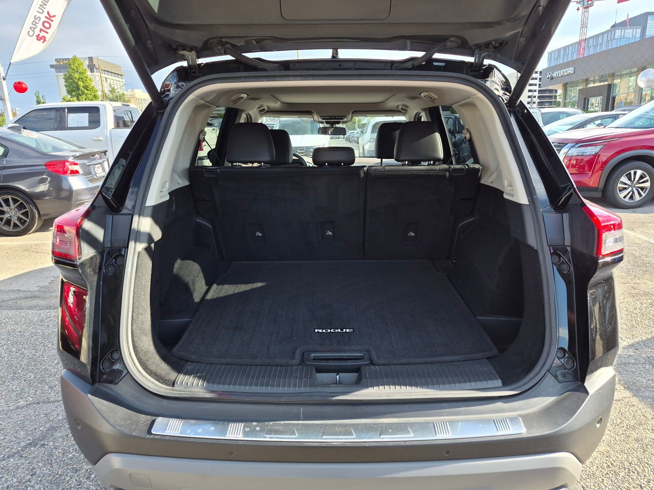 Certified Used 2022 Super Black Nissan SV image 28