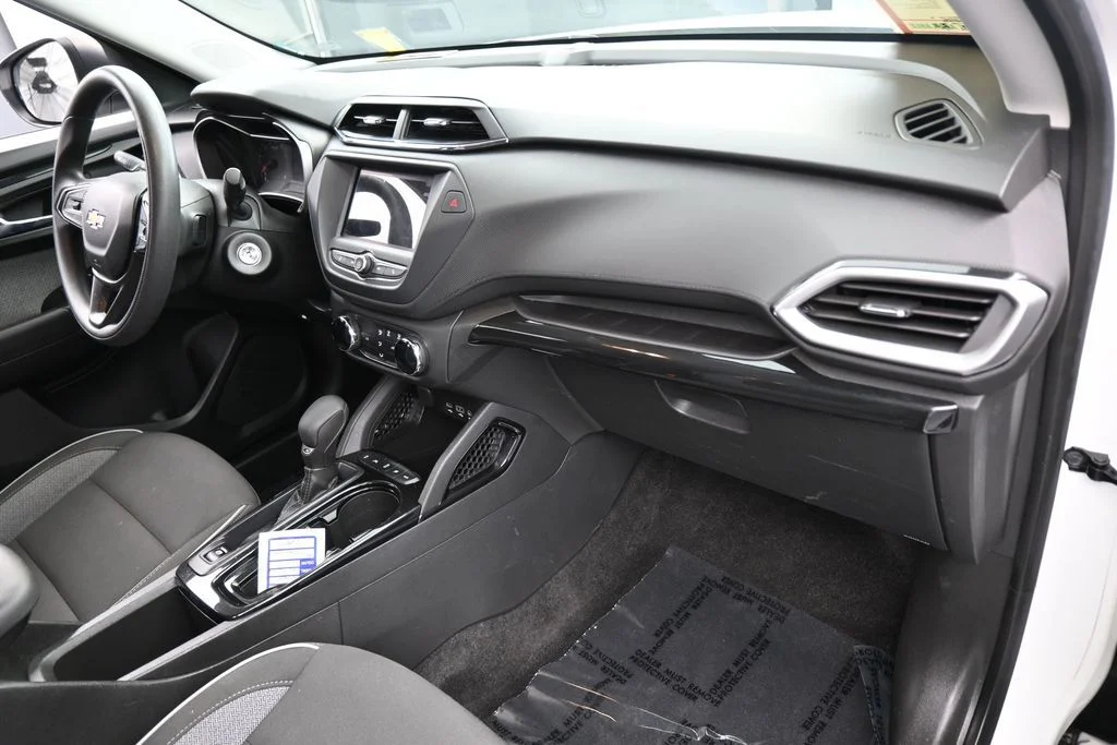 Used 2023 Summit White Chevrolet LS image 38