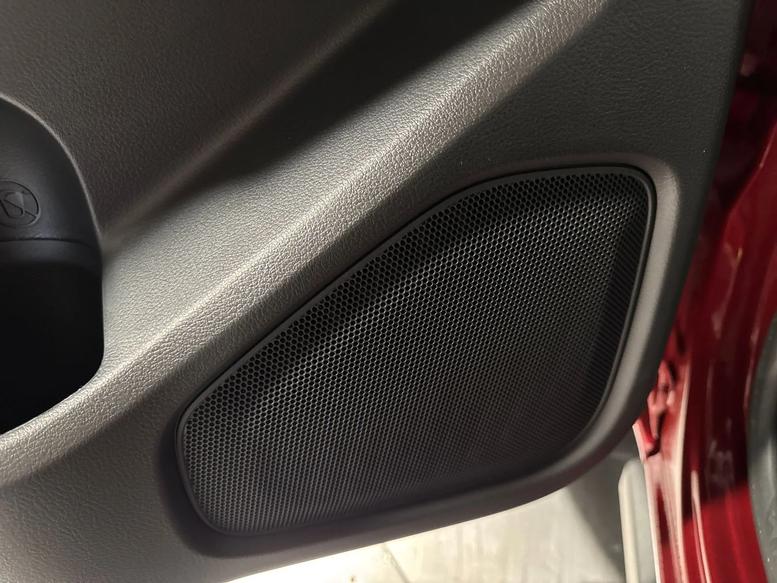Used 2025 Red Nissan PRO-4X image 17