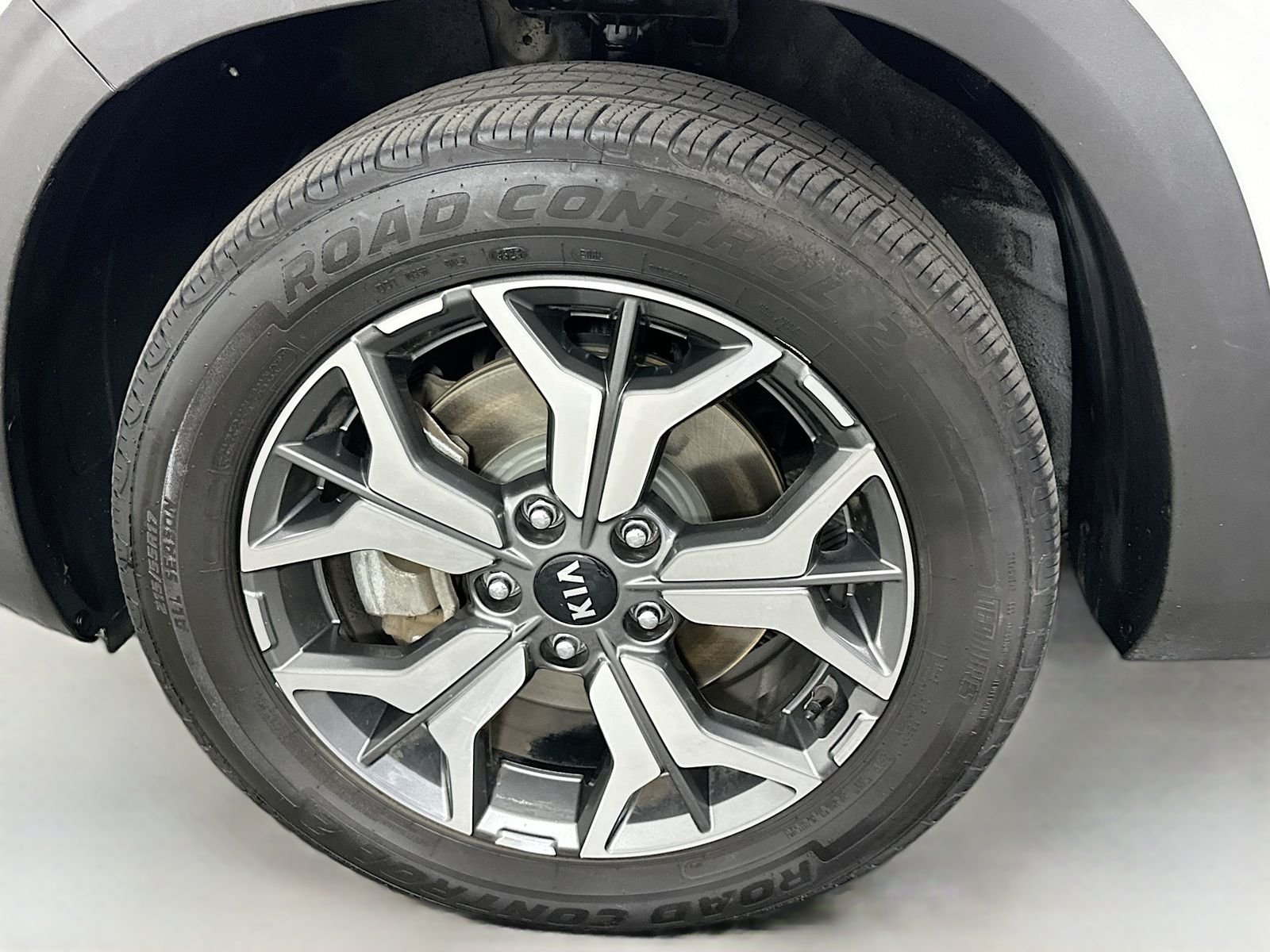 Used 2021 Snow White Pearl Kia EX image 31