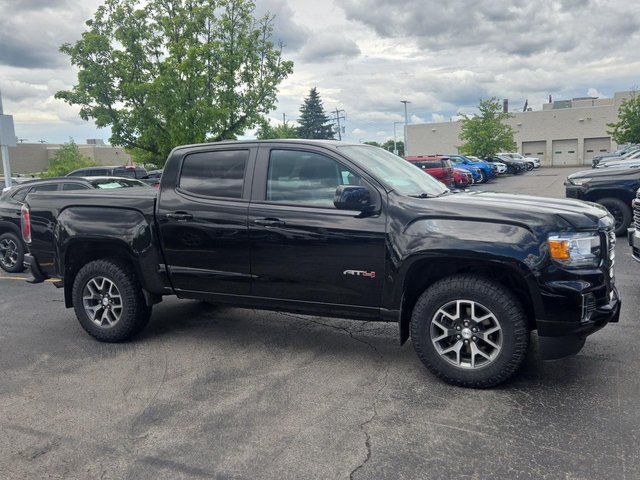 2022 GMC Canyon 4WD AT4 w/Leather