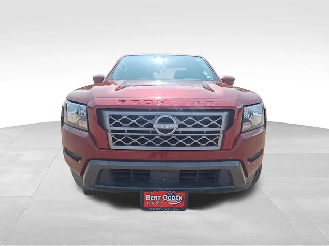 Used 2024 Red Nissan SV image 2