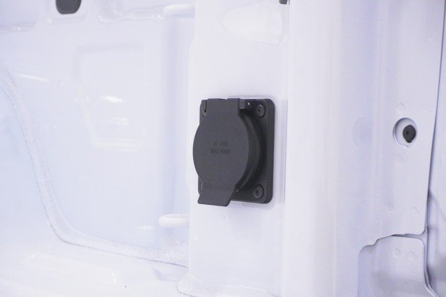 New 2026 Summit White GMC Pro image 9