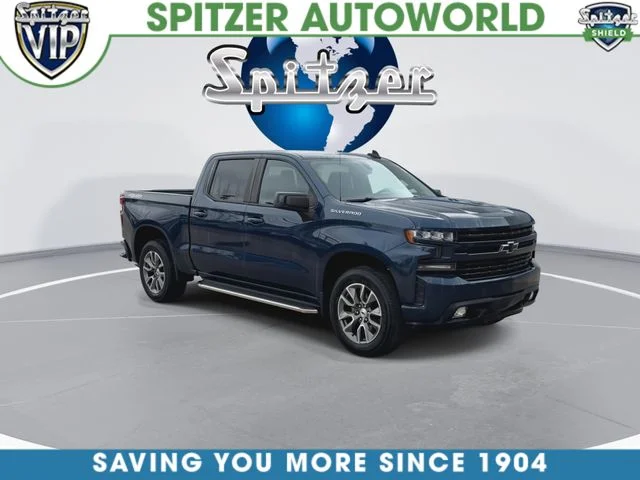 Used 2019 Blue Chevrolet RST image 3