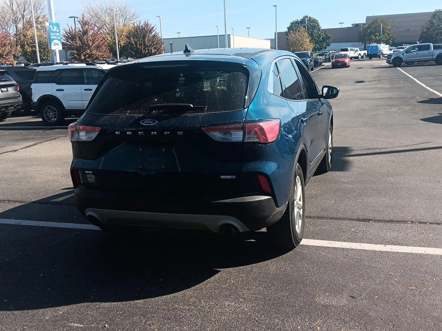 Used 2020 Dark Persian Green Ford SE image 5