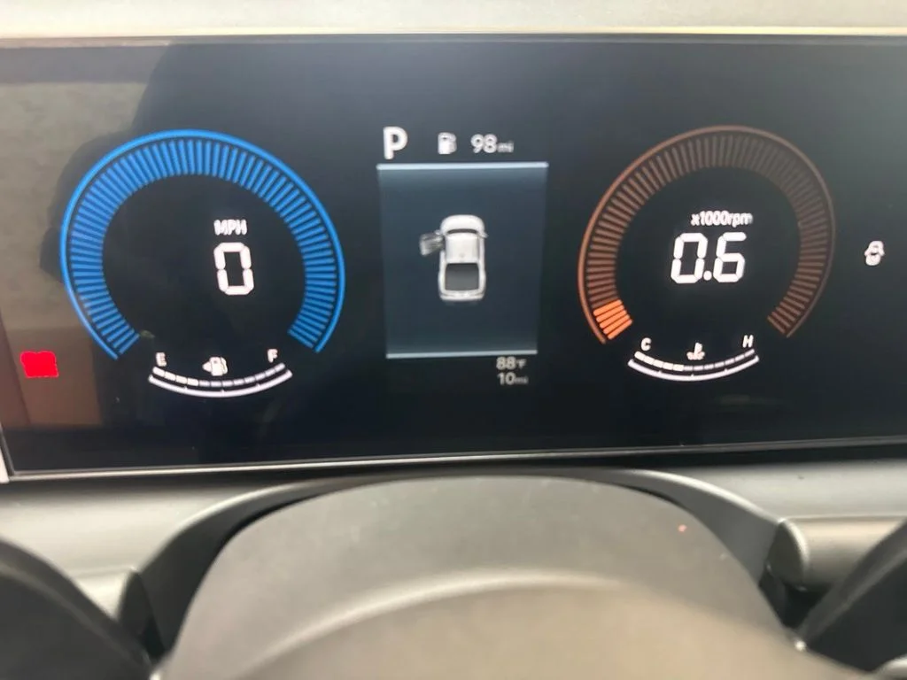 New 2027 Phantom Black Hyundai SE image 24