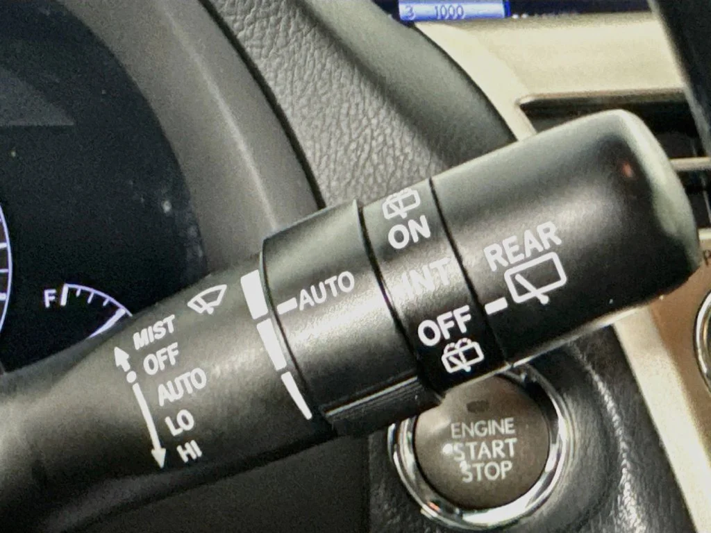 Used 2015 Silver Lexus 350 image 14