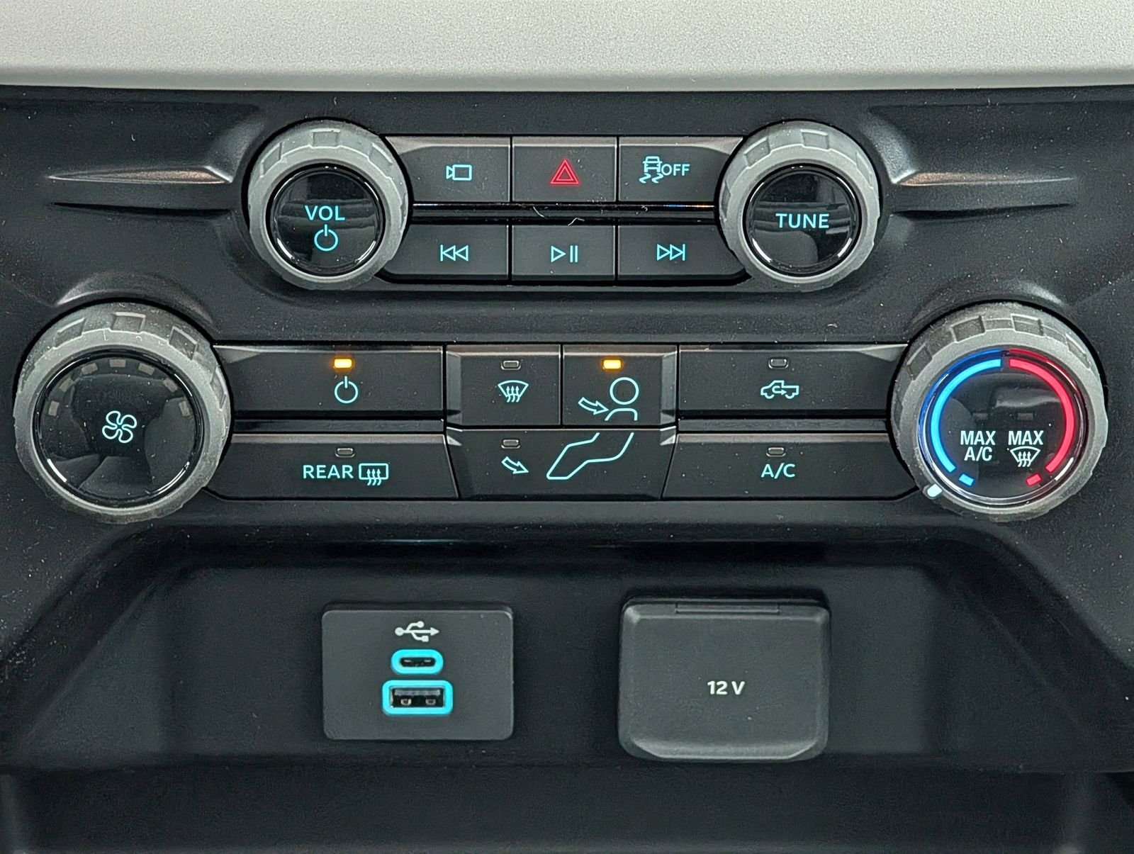 New 2026 Carbonized Gray Metallic Ford XL image 18