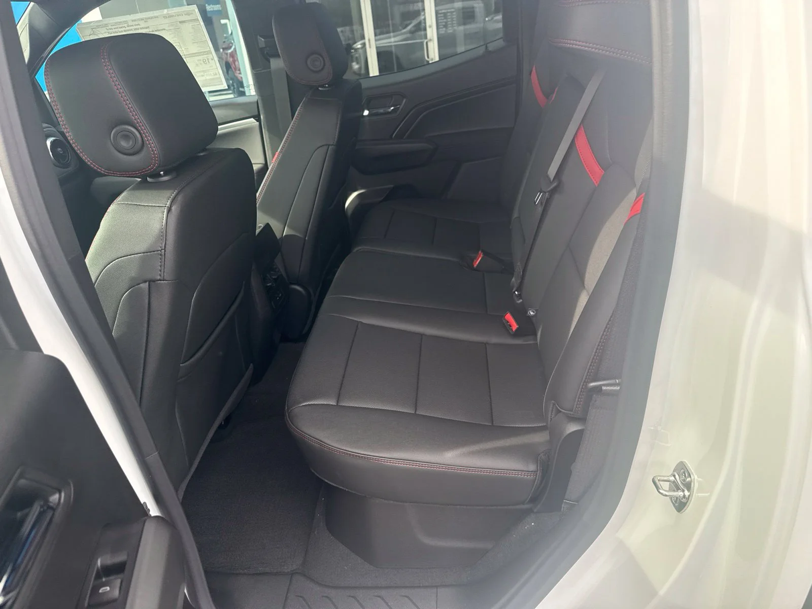 2026 Chevrolet Colorado Z71 - Photo 16