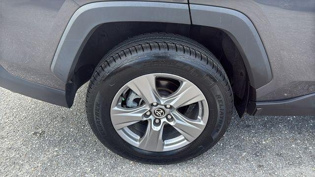Certified Used 2023 MAGNETIC GRAY MET. Toyota  image 12