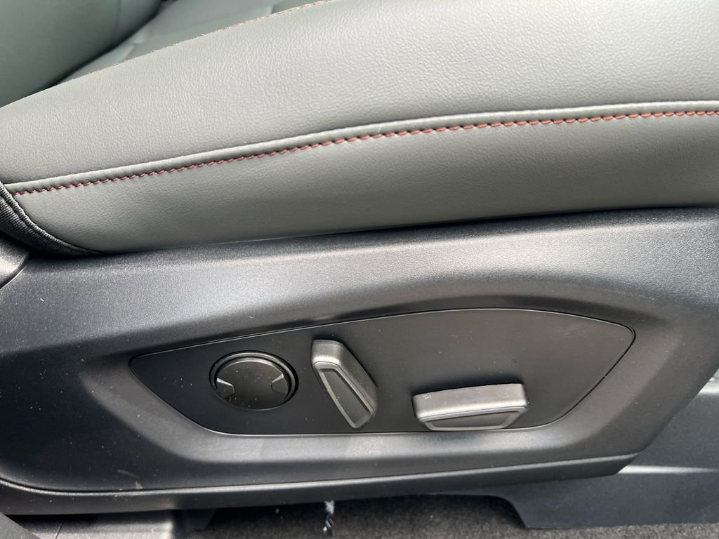 New 2026 Vapor Blue Metallic Ford Active image 15