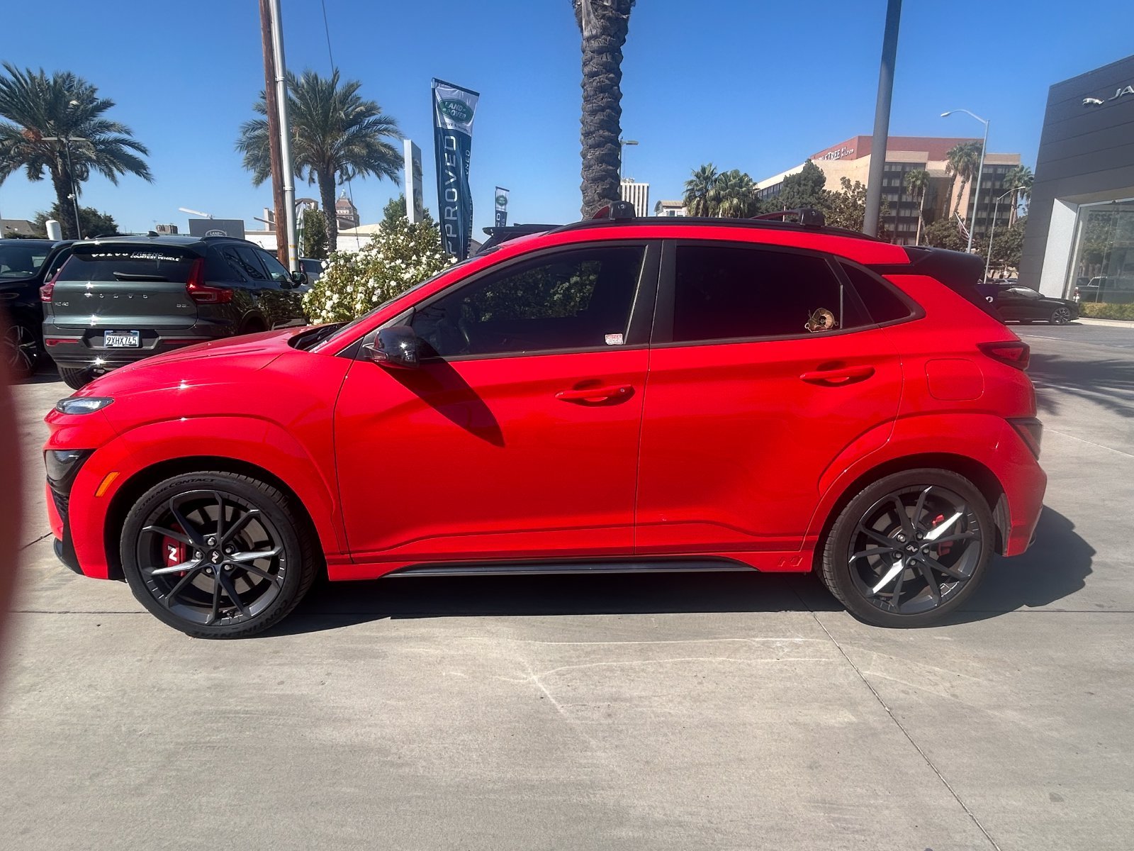 Used 2022 Red Hyundai Base image 4