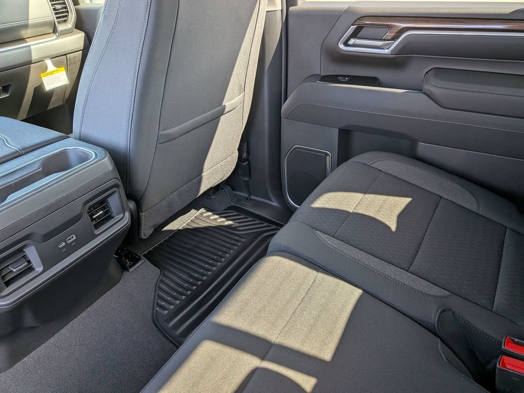 New 2026 Summit White Chevrolet LT image 33