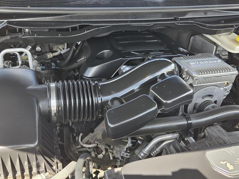 Used 2022 Diamond Black JEEP SERIES II 4X2 image 23