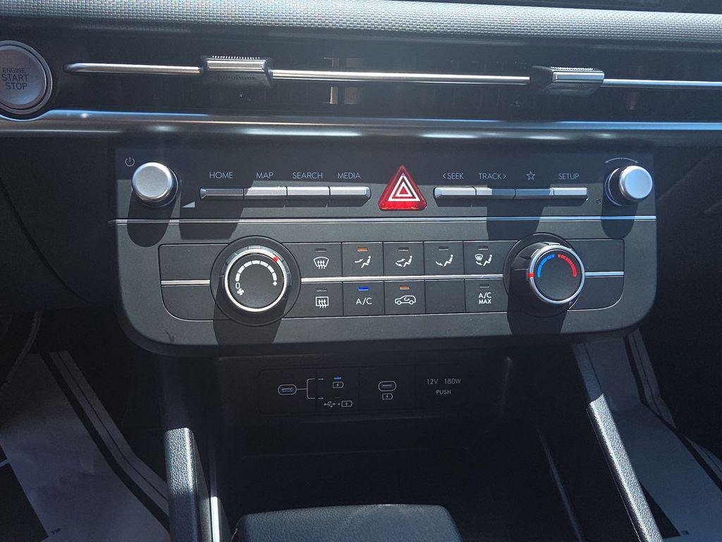 New 2026 Black Hyundai SE FWD image 18