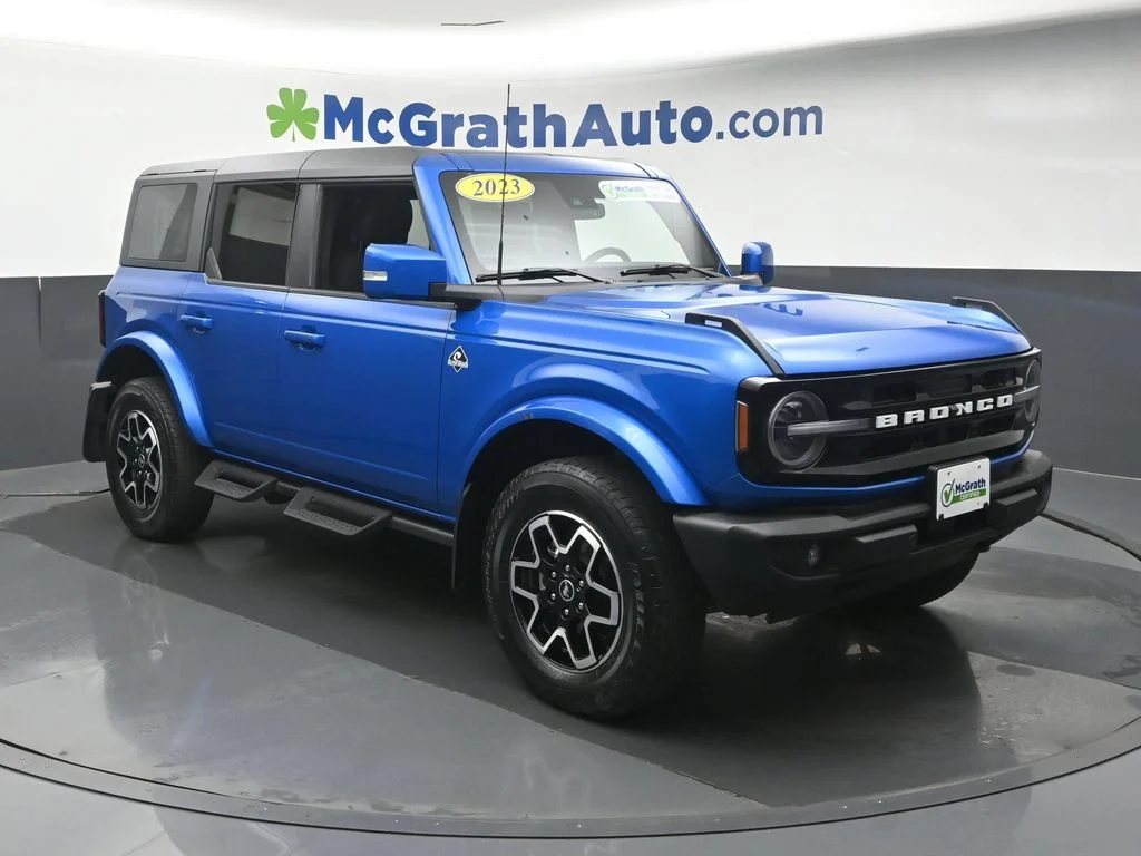 Certified Used 2023 Blue Ford Outer Banks image 2