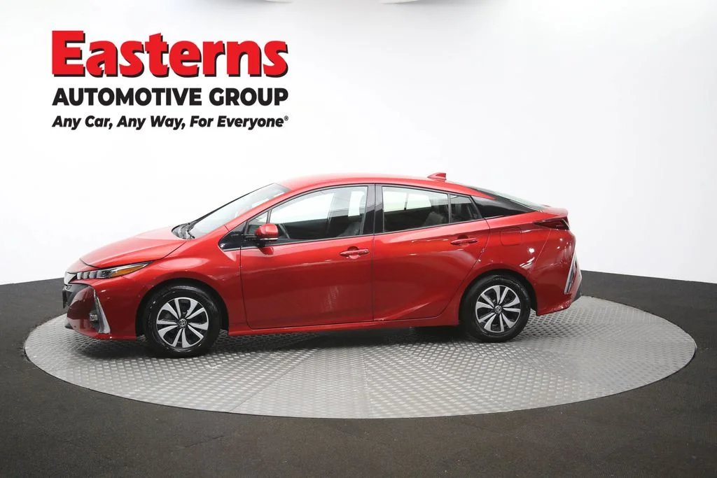 Used 2018 Red Toyota Advanced image 60