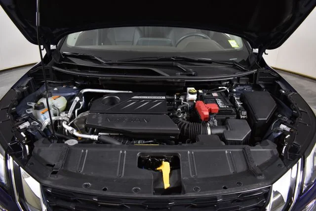 Used 2023 Blue Nissan SL image 28