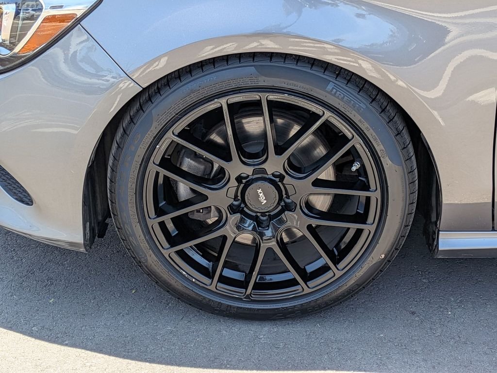 Used 2018  Mercedes-Benz CLA 250 image 30
