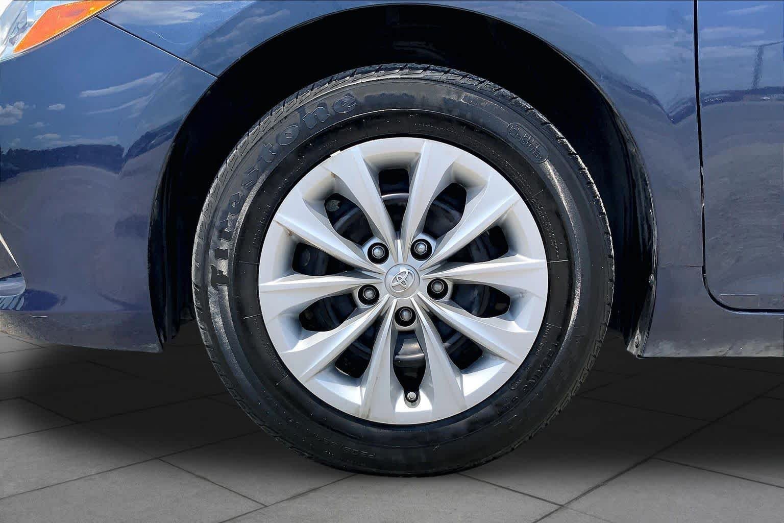 Used 2016 Parisian Night Pearl Toyota LE image 11