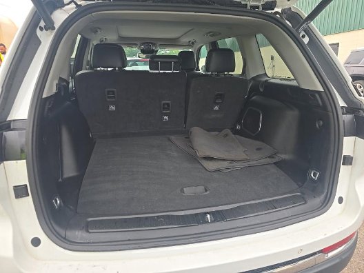 Used 2022 White Jeep Limited 4x4 image 20