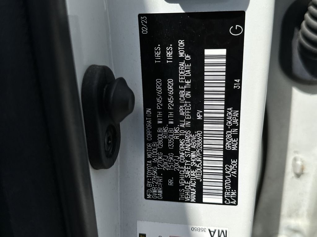 Used 2023 White Toyota Limited image 27