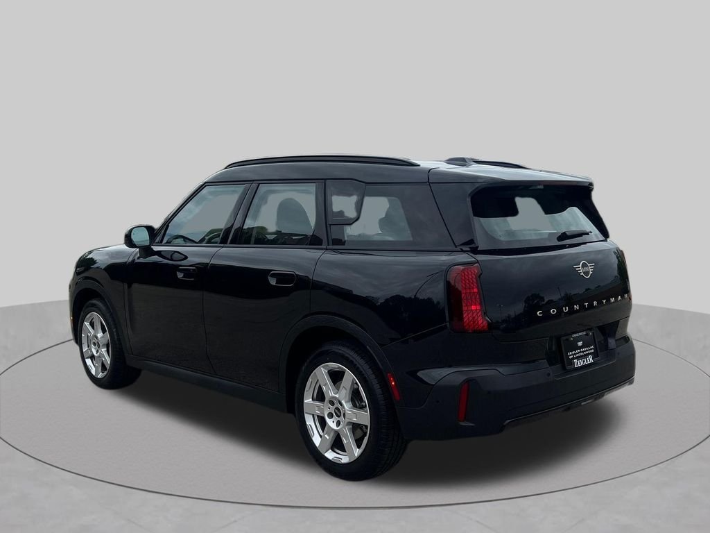 Used 2025 Black MINI Signature Plus image 4