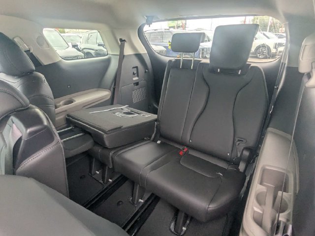 New 2027 Ceramic Silver Kia LXS image 15