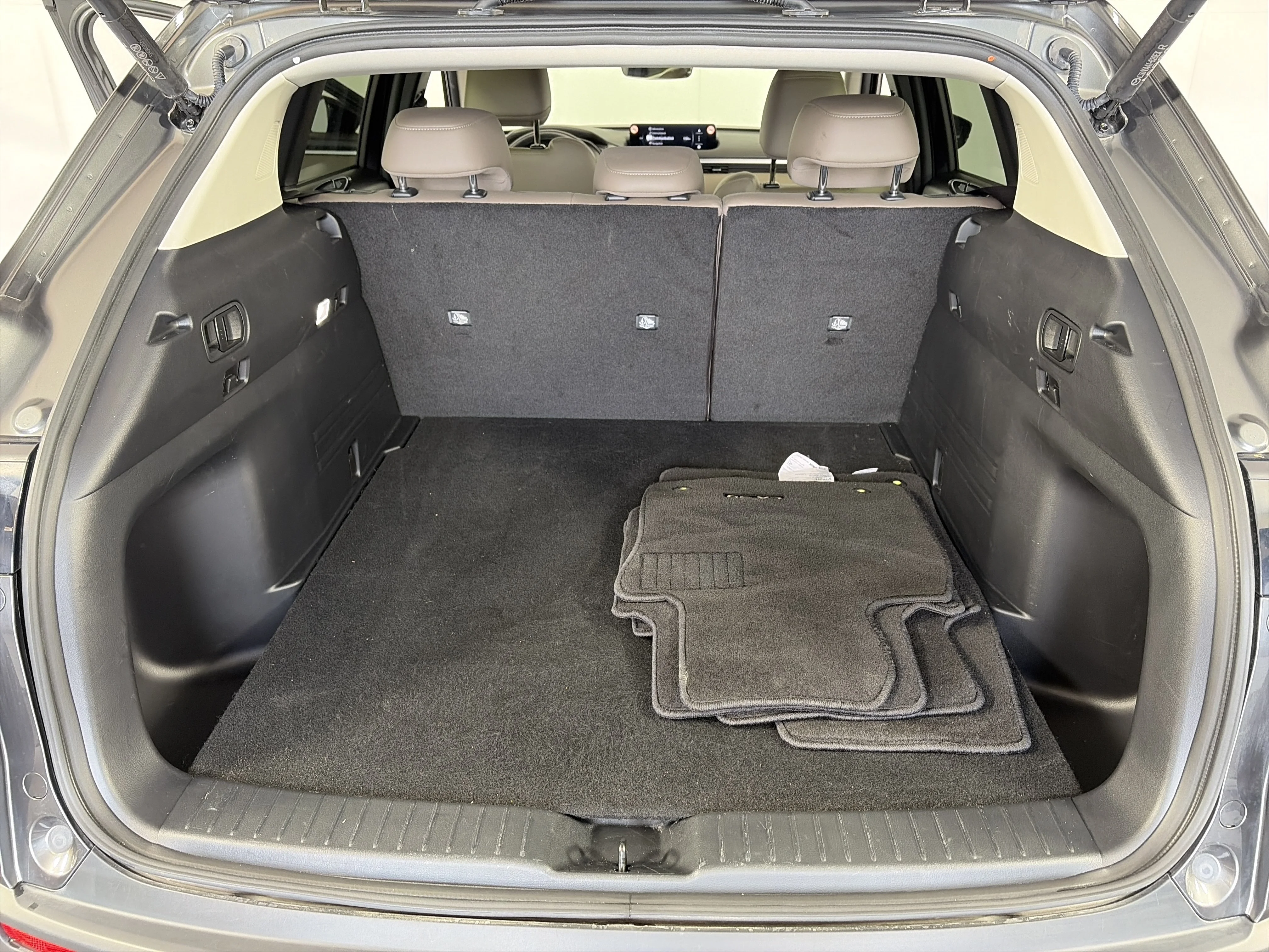 Used 2025 Machine Gray Metallic Mazda 2.5 S Premium Package image 15