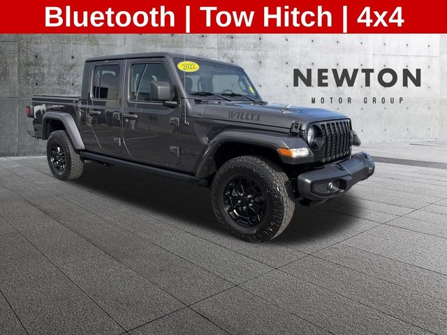 Pre-Owned 2022 Jeep Gladiator Willys 4WD 4D Crew Cab