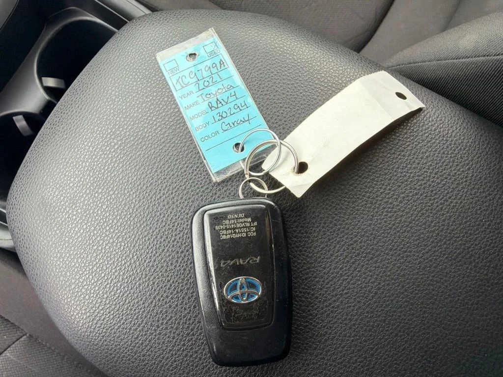 Used 2021 Gray Toyota XLE image 37