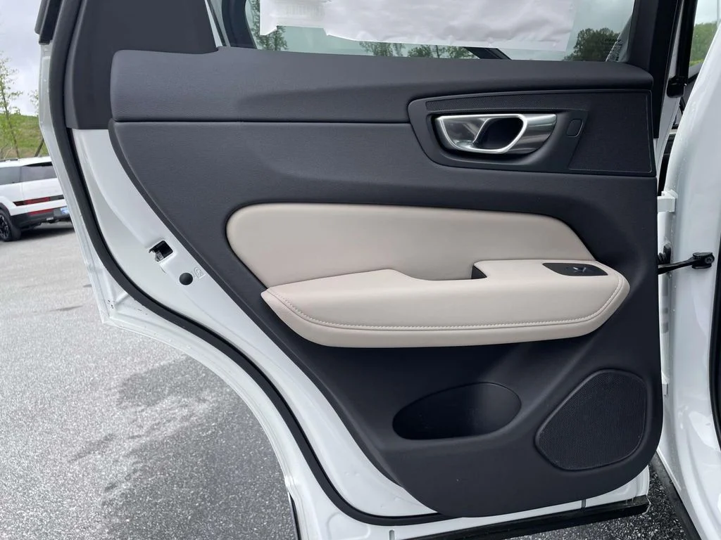 New 2026 Crystal White Metallic Volvo Plus image 2