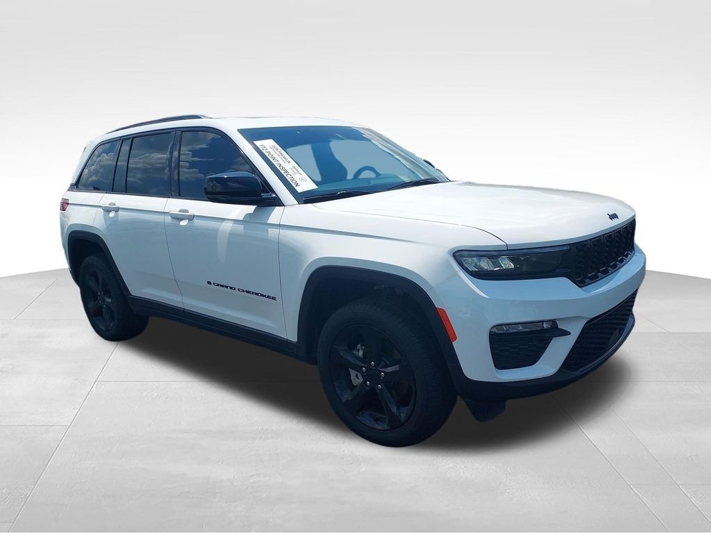Used 2025 White Jeep Limited image 10
