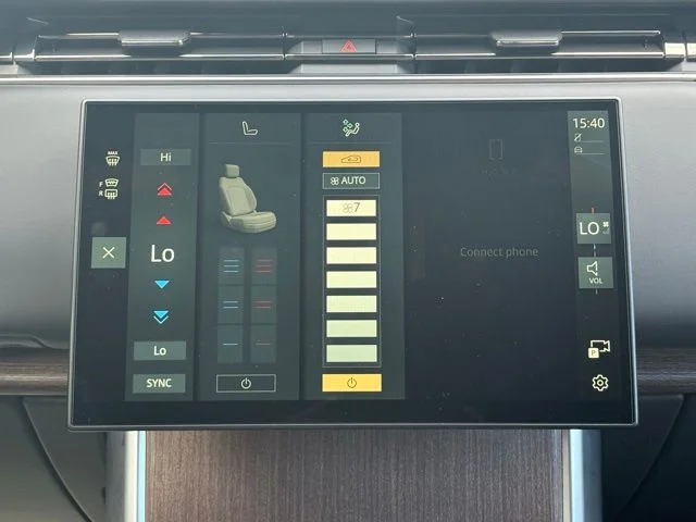 New 2026 Santorini Black Land Rover SE image 12
